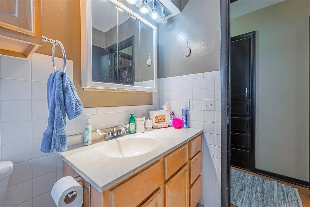 Photo 15 — 2305 N Gleason Avenue, Bethany, OK 73008