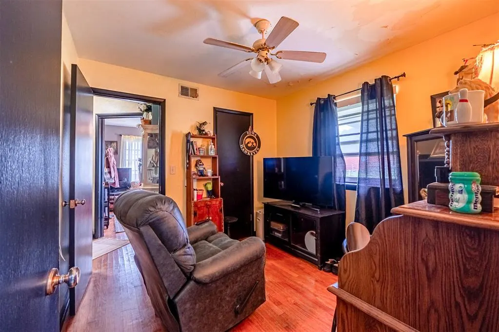 Photo 17 — 2305 N Gleason Avenue, Bethany, OK 73008
