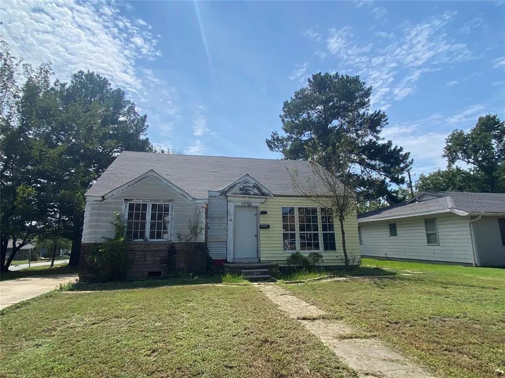 Front exterior — 801 Hoover Street, Seminole, OK 74868