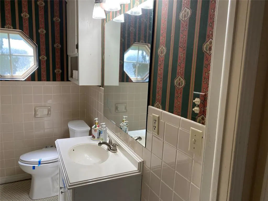 Photo 10 — 1602 N Bdwy Avenue, Shawnee, OK 74804