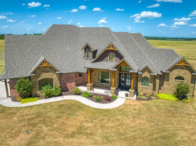 Front exterior — 46782 Highway 3 Highway, Shawnee, OK 74801