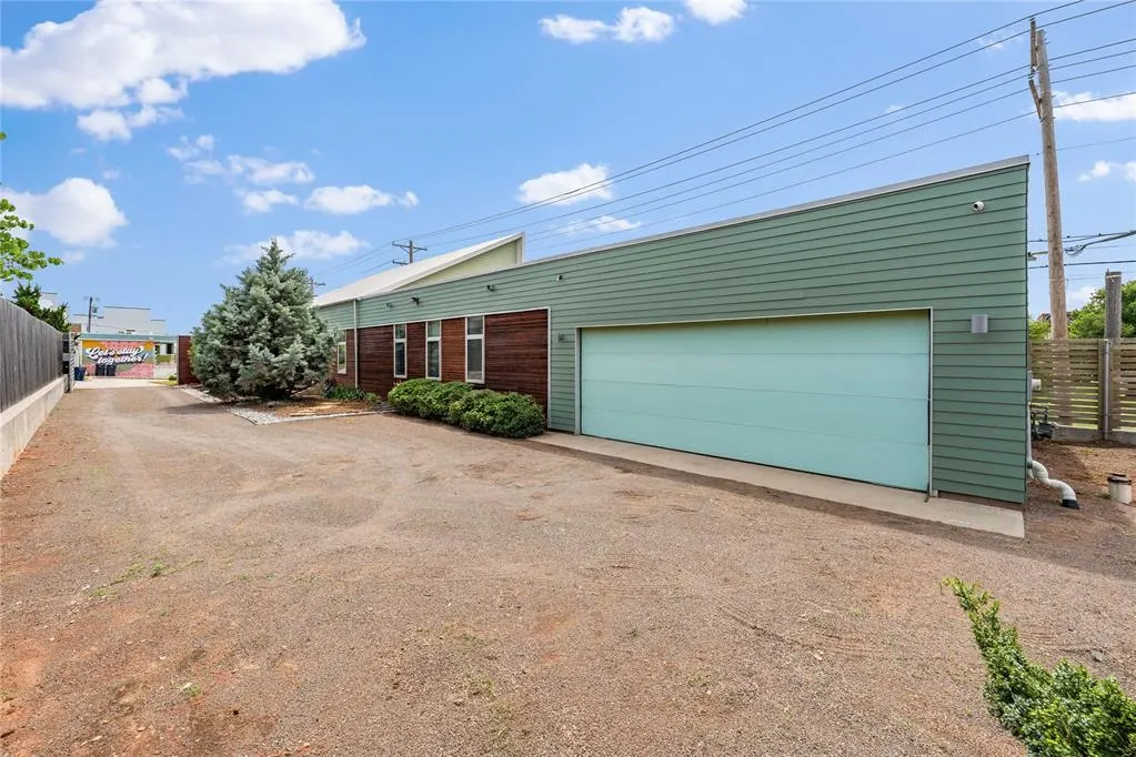 Photo 47 — 925 NW 8th Street, Oklahoma City, OK 73106