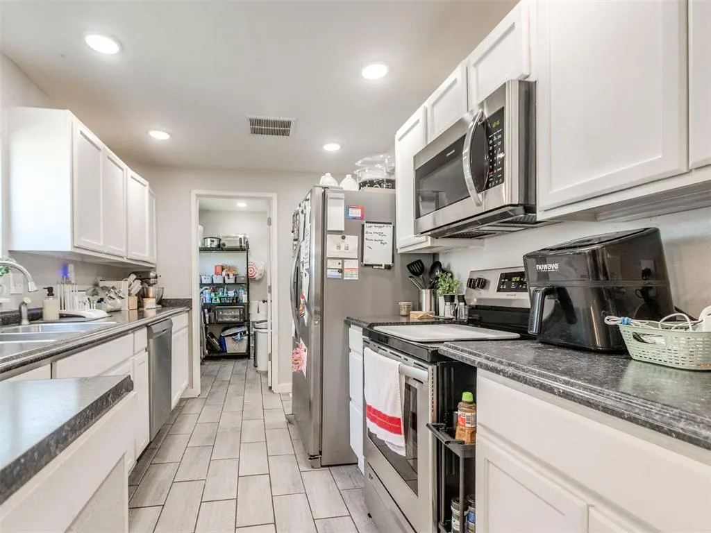 Photo 23 — 2896 Clarke Street, Choctaw, OK 73020
