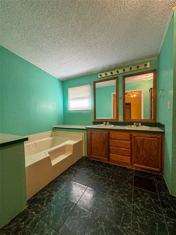 Photo 20 — 960926 S Hoot Owl Lane, Wellston, OK 74881