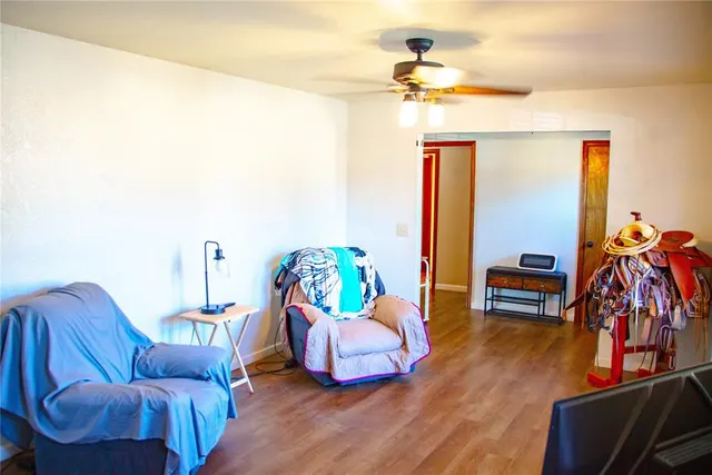 Photo 4 — 2105 Bonnycastle Lane, Yukon, OK 73099