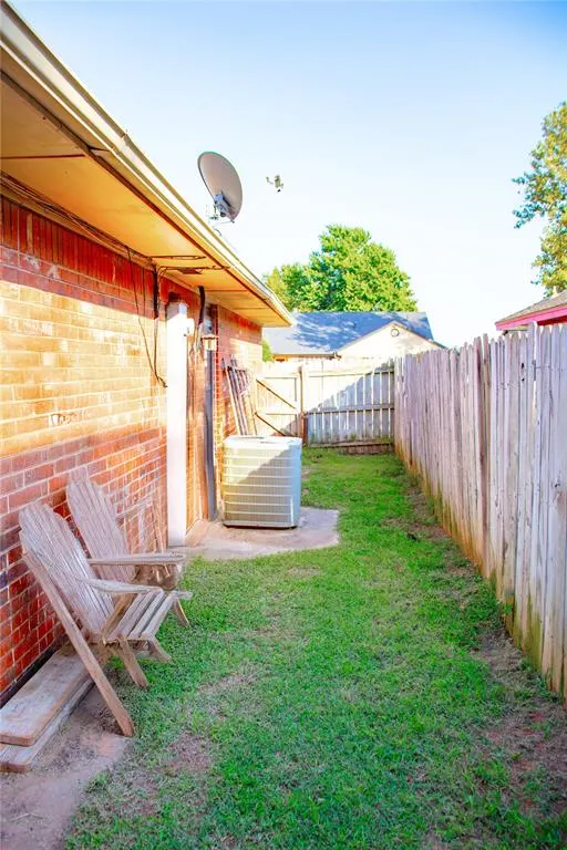 Photo 36 — 2105 Bonnycastle Lane, Yukon, OK 73099