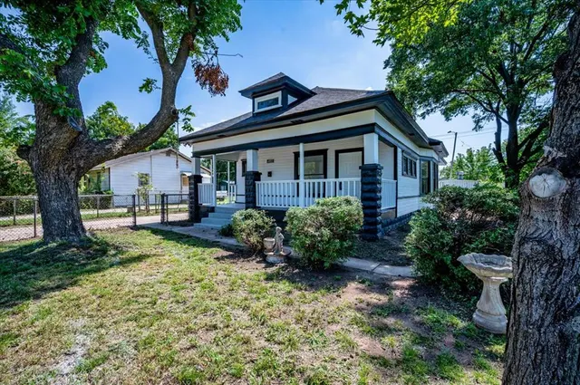 Photo 2 — 508 SE 49th Street, Oklahoma City, OK 73129