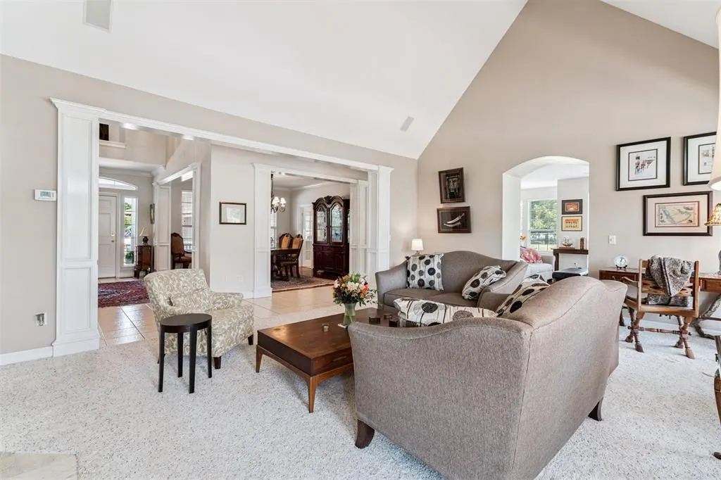 Photo 11 — 614 Little River Road, Norman, OK 73071