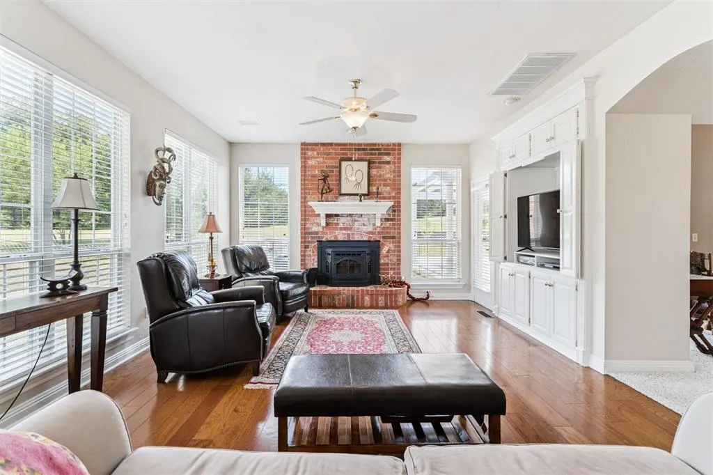 Photo 13 — 614 Little River Road, Norman, OK 73071