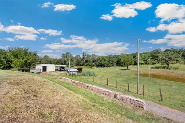Photo 2 — 13700 PH Turnaround Road, Oklahoma City, OK 73049