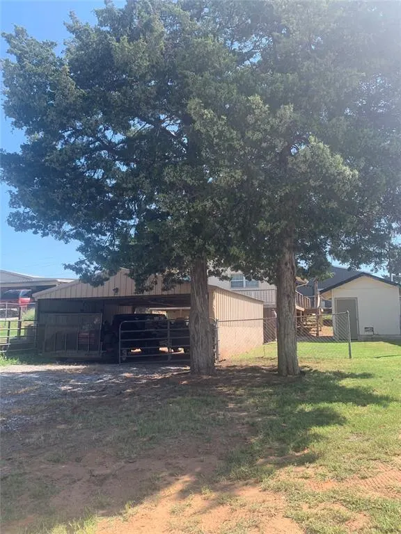 Photo 32 — 211 S Marilyn Street, Fort Cobb, OK 73038