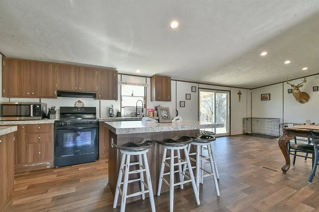 Photo 8 — 331899 E Timber Lane, Wellston, OK 74881