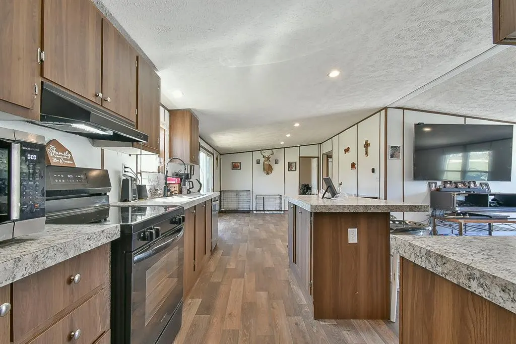 Photo 9 — 331899 E Timber Lane, Wellston, OK 74881