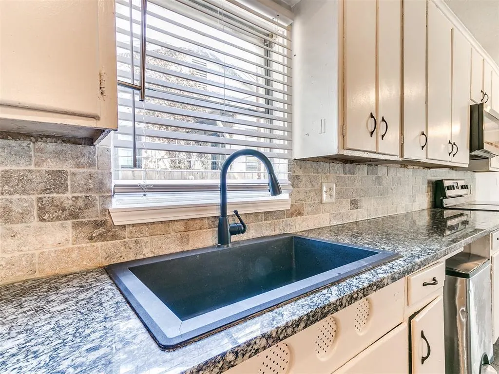 Photo 13 — 3238 NW 47th Street, Oklahoma City, OK 73112