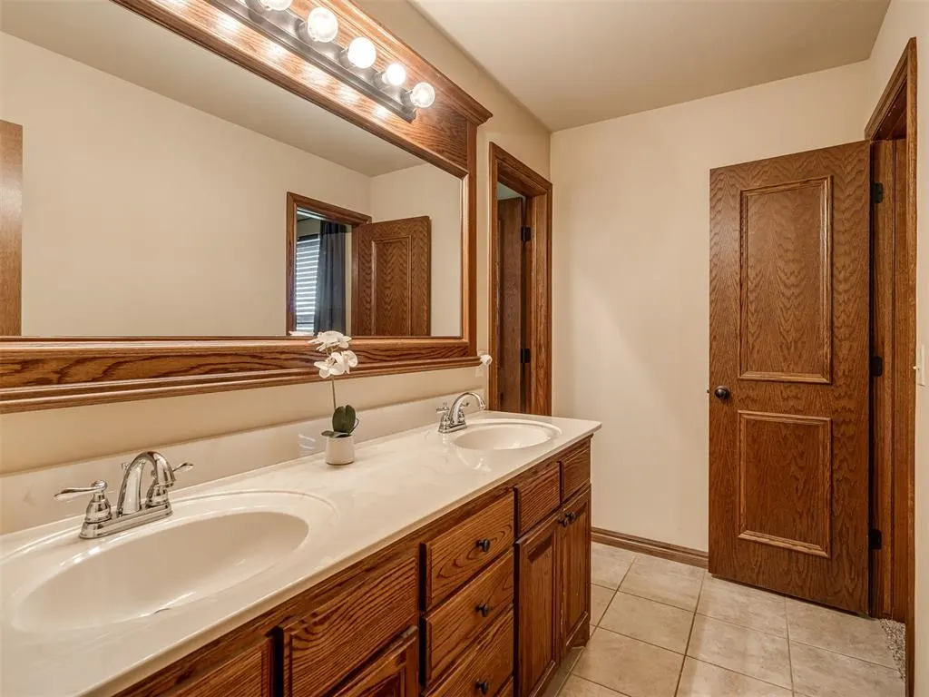 Photo 37 — 4651 Vista Valley Lane, Edmond, OK 73025
