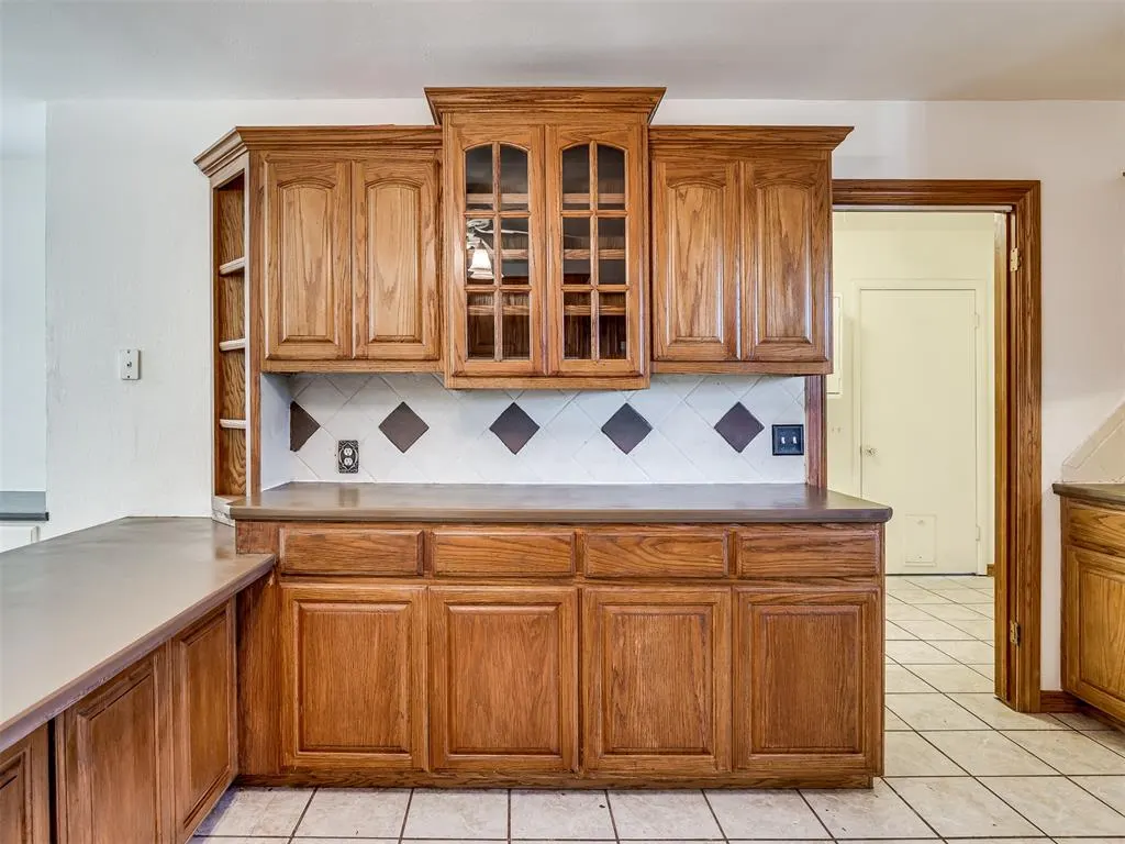 Photo 18 — 102 S Magers Avenue, Maysville, OK 73057