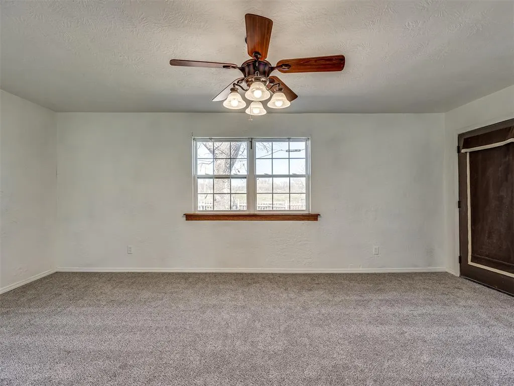 Photo 23 — 102 S Magers Avenue, Maysville, OK 73057