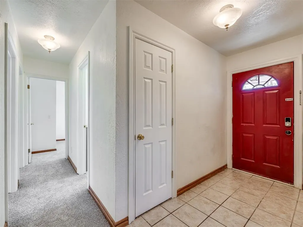 Photo 32 — 102 S Magers Avenue, Maysville, OK 73057
