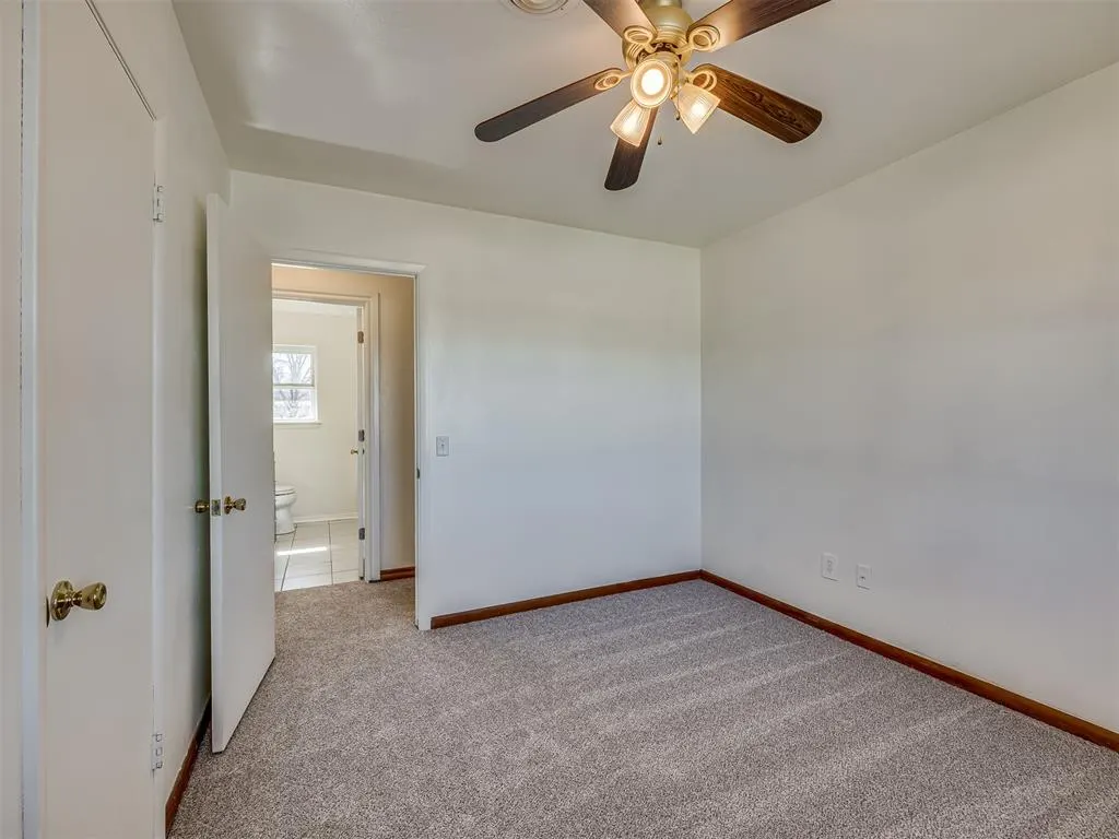 Photo 35 — 102 S Magers Avenue, Maysville, OK 73057
