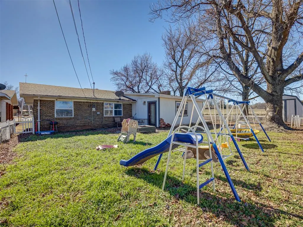 Photo 45 — 102 S Magers Avenue, Maysville, OK 73057
