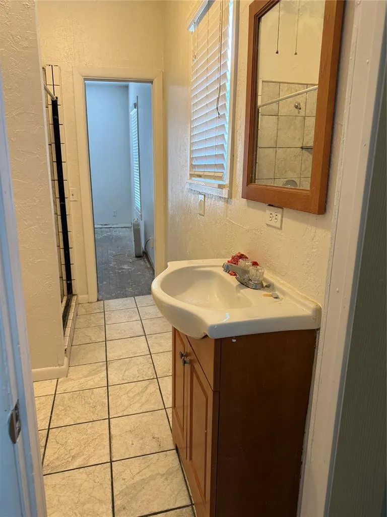 Photo 9 — 1004 NW 98th Street, Oklahoma City, OK 73114