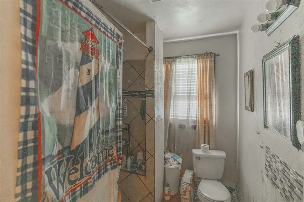 Photo 9 — 1200 NE 17th Street, Oklahoma City, OK 73111