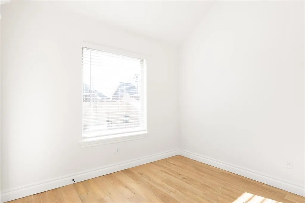 Photo 9 — 3902 Lleyton Drive, Norman, OK 73072