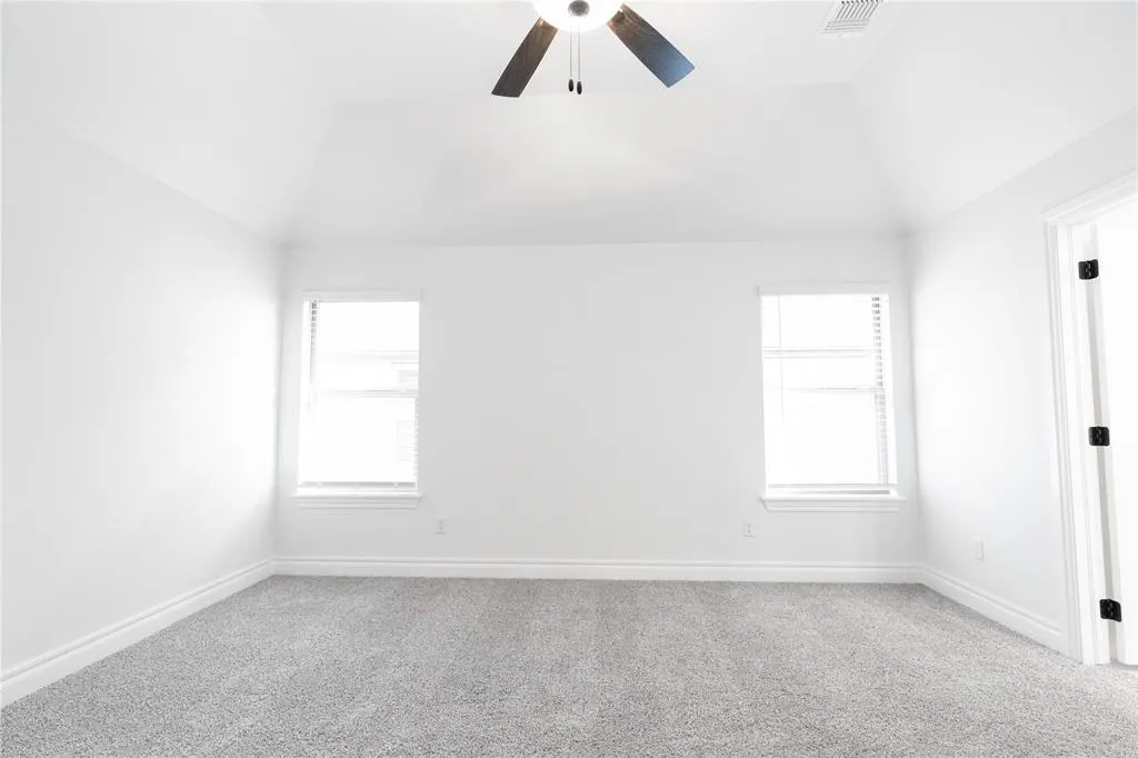 Photo 12 — 3902 Lleyton Drive, Norman, OK 73072