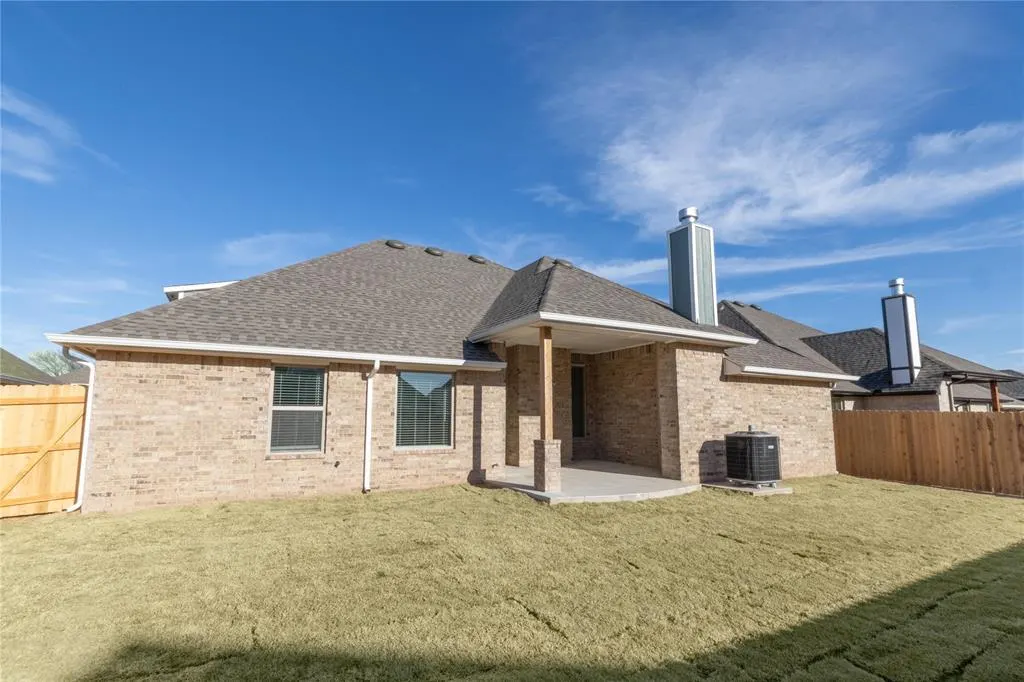 Photo 32 — 3902 Lleyton Drive, Norman, OK 73072