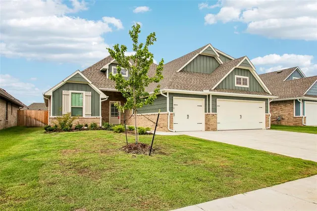 Photo 2 — 3902 Lleyton Drive, Norman, OK 73072