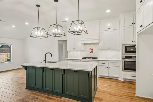 Photo 3 — 3902 Lleyton Drive, Norman, OK 73072