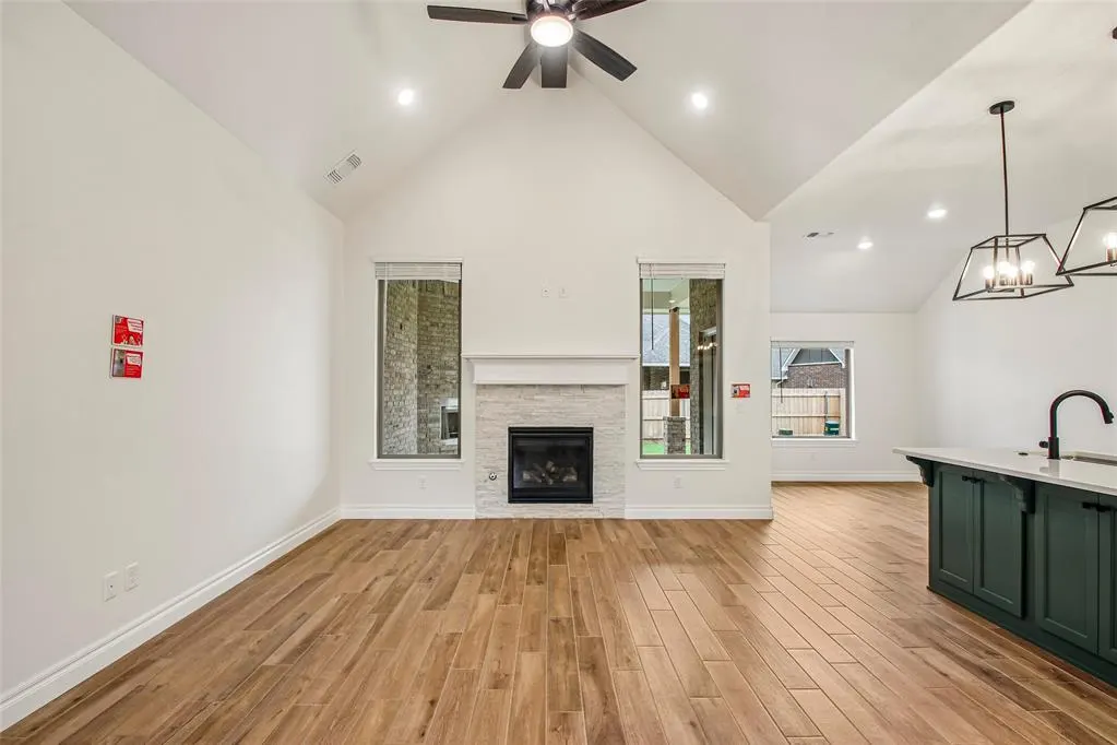 Photo 9 — 3902 Lleyton Drive, Norman, OK 73072