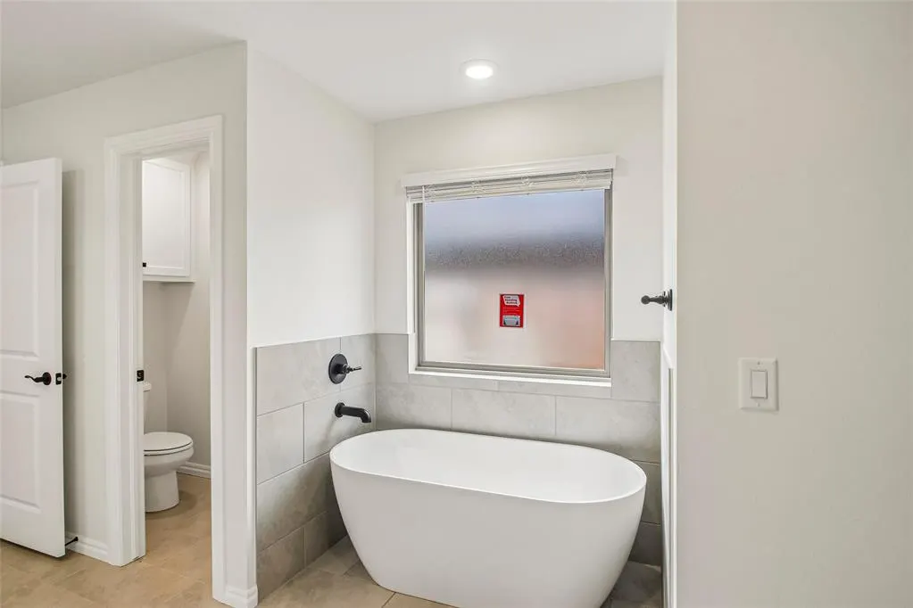 Photo 16 — 3902 Lleyton Drive, Norman, OK 73072