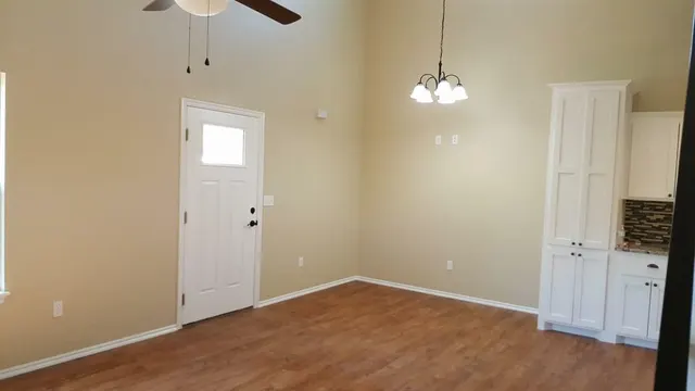 Photo 4 — 412 S Cleveland Avenue, Chandler, OK 74834