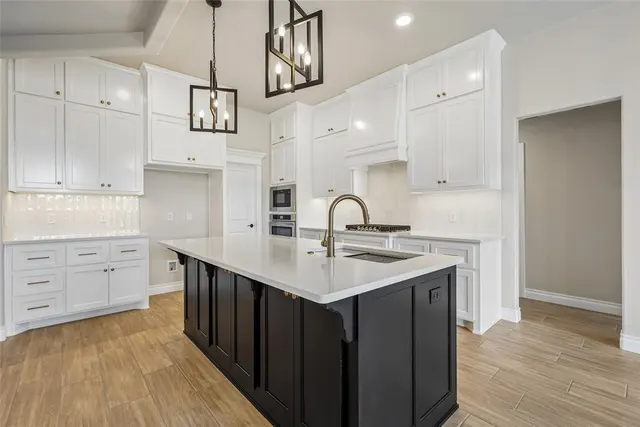 Photo 5 — 13128 NE 8th Street, Choctaw, OK 73020