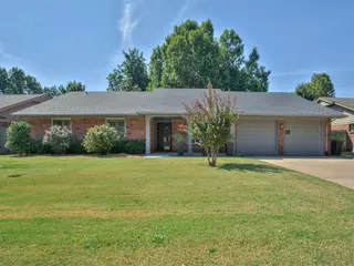 Sold home at 2712 NW 69th Street
