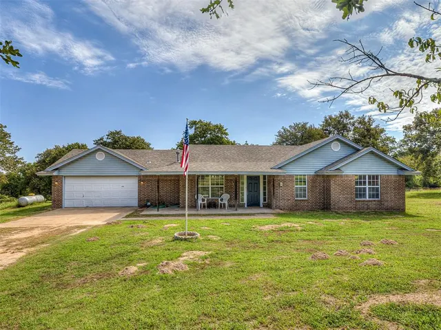 Photo 2 — 4601 Skyhawk Drive, Noble, OK 73068