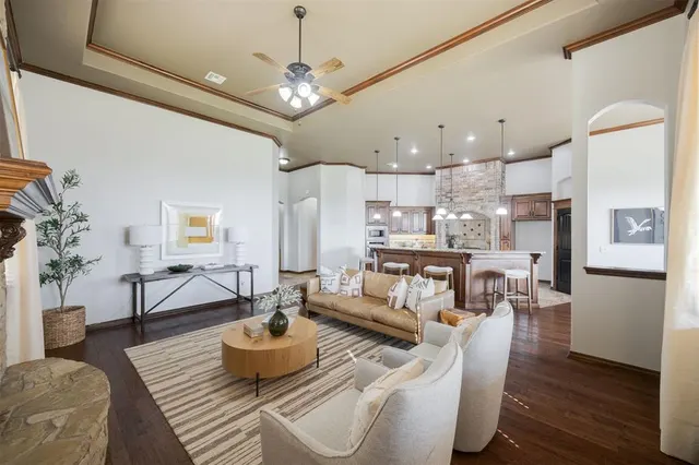 Photo 2 — 14808 Trumball Circle, Oklahoma City, OK 73142