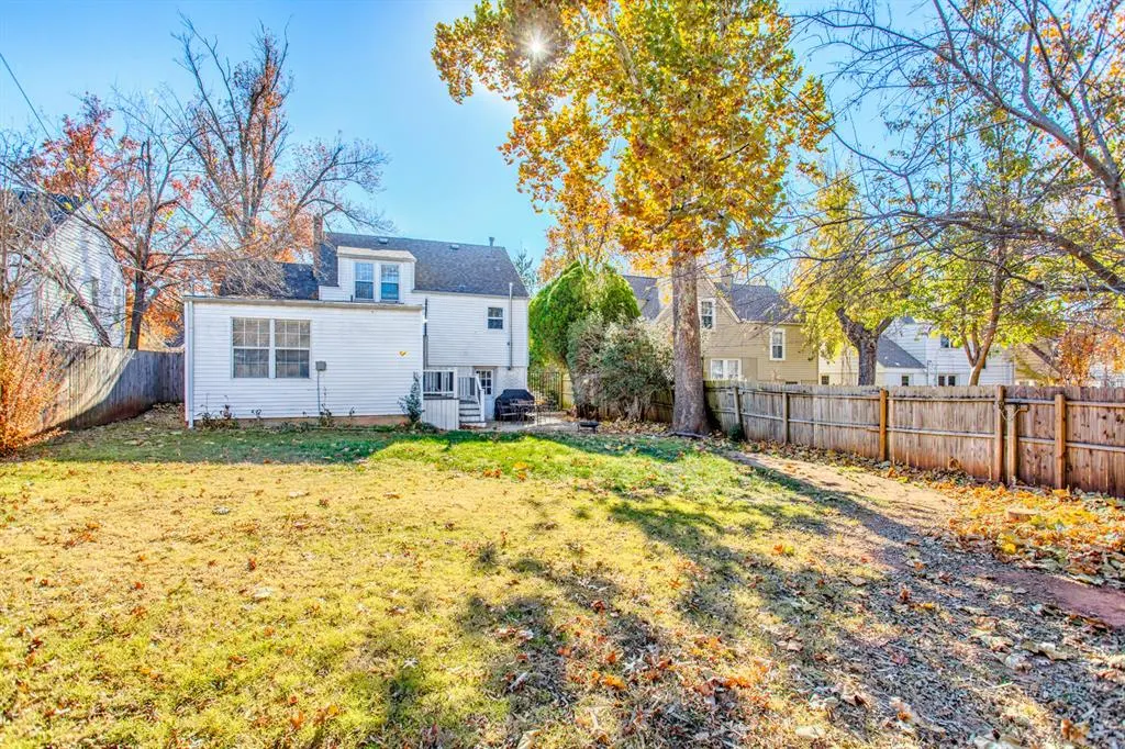 Photo 17 — 1609 NW 43rd Street, Oklahoma City, OK 73118