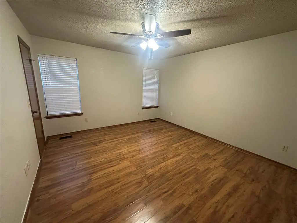 Photo 11 — 8508 SW 36th Street, Oklahoma City, OK 73179