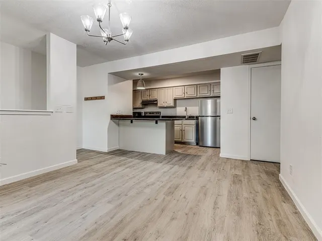 Photo 6 — 14407 N Pennsylvania Avenue 12D, Oklahoma City, OK 73134