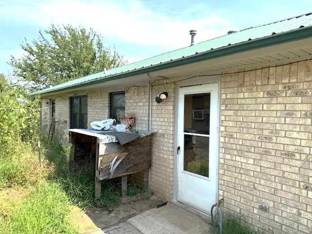 Photo 4 — 13241 N 3530 Road, Maud, OK 74854
