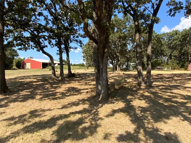 Photo 2 — E 990 rd, Prague, OK 74864