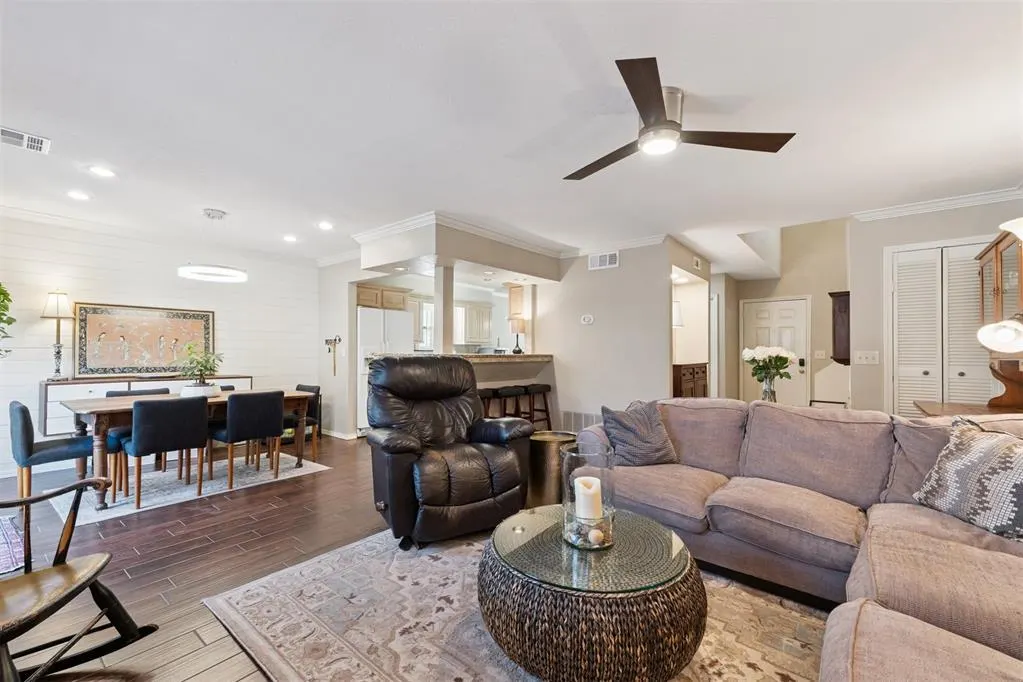 Photo 5 — 6500 N Grand Boulevard 190, Oklahoma City, OK 73116