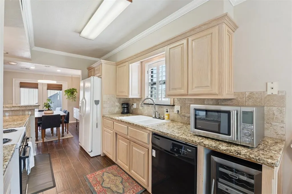 Photo 8 — 6500 N Grand Boulevard 190, Oklahoma City, OK 73116