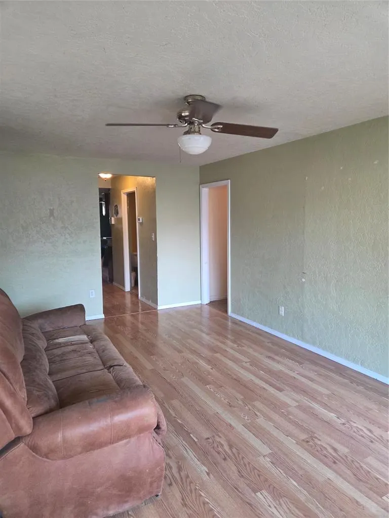 Photo 4 — 107 E Grimmett Drive, Pauls Valley, OK 73075