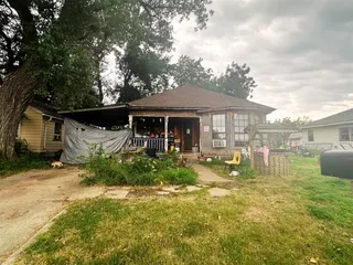 Sold home at 1013 W College Avenue