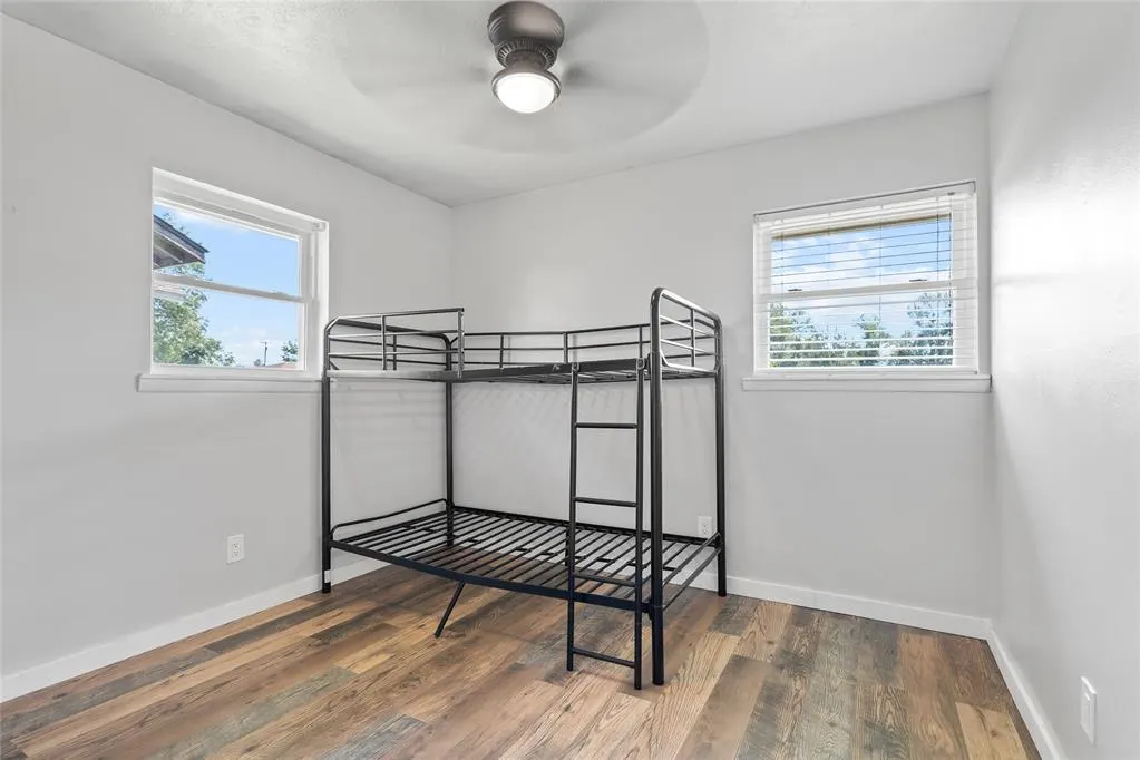 Photo 17 — 910 2nd Street, Maysville, OK 73057
