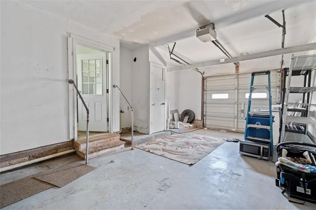 Photo 23 — 910 2nd Street, Maysville, OK 73057