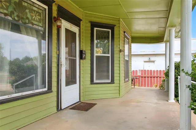 Photo 3 — 107 S Broadway Avenue, Hobart, OK 73651